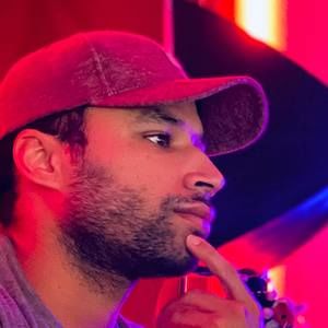 Meet your Posher, Christopher